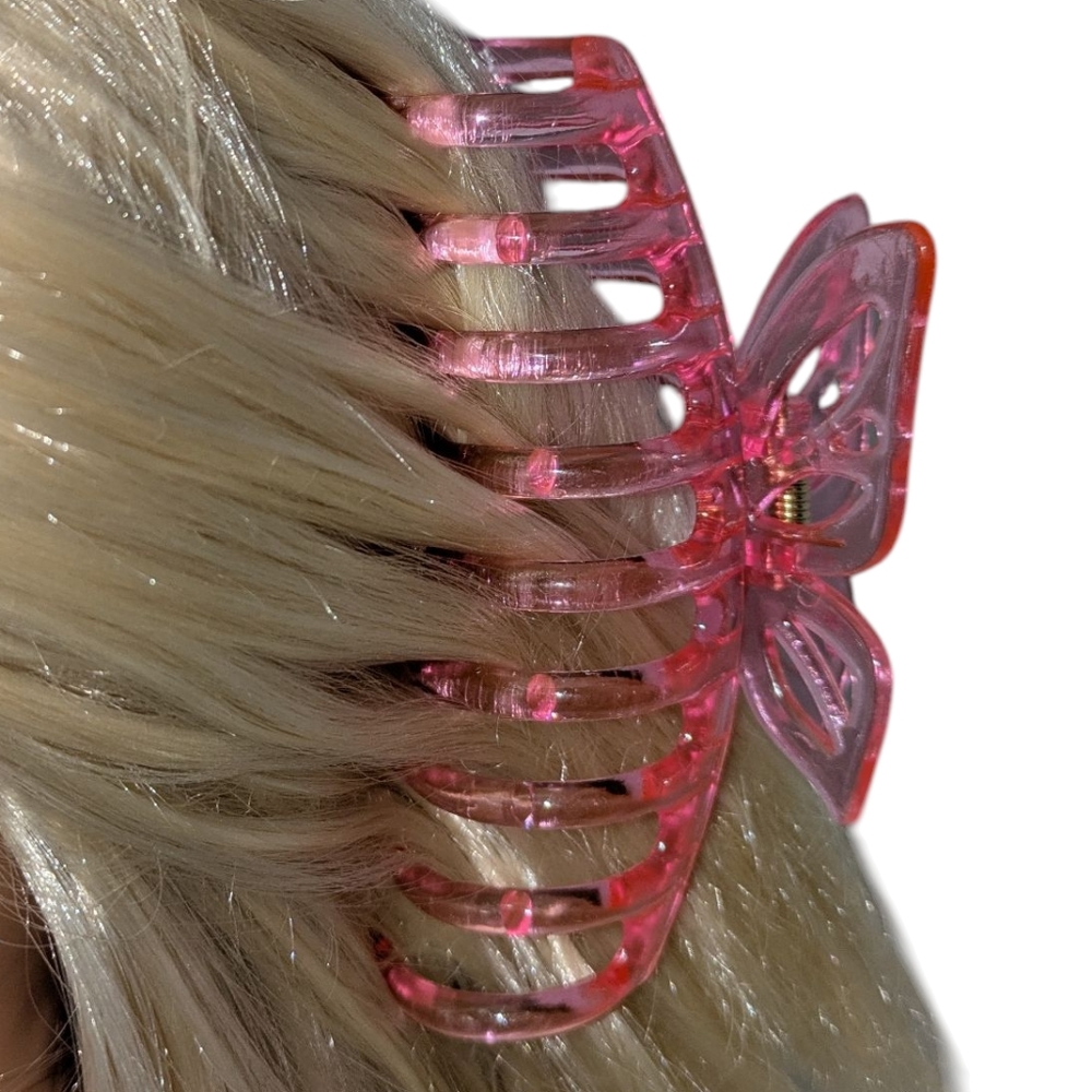 🍁 3/$15 Boutique Butterfly Hair Clip